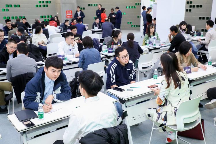 经济贸易咨询;企业管理咨询;市场调查;会议服务;承办展览展示活动